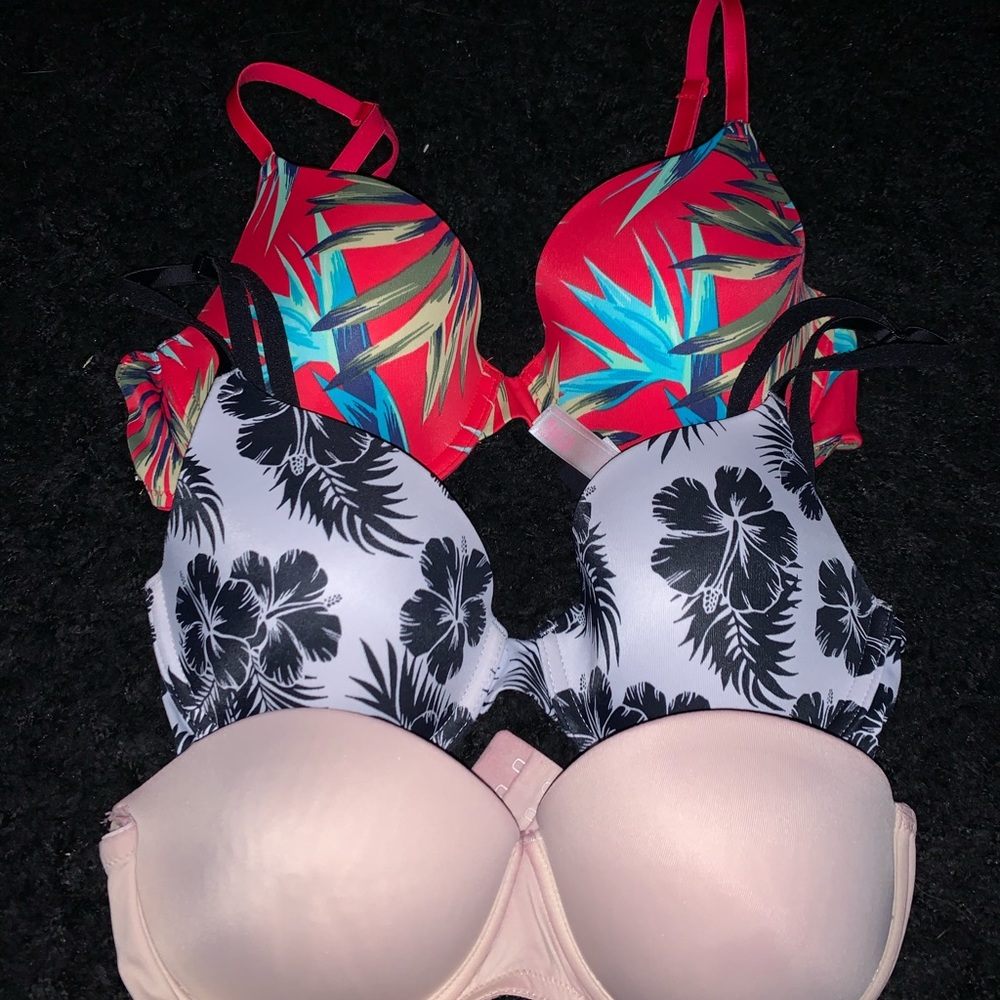 Vs Pink Bra Bundle - image 1